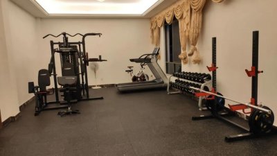 ​不想去健身房，就把家变成健身房