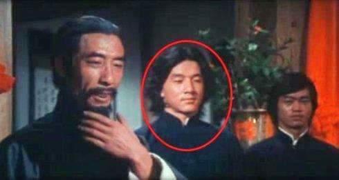 娱乐圈跑过龙套的8位巨星,成龙张学友上榜,而他还扮演过小偷