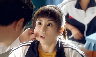 ​被喜剧耽误的性感女郎马丽，拍男人装秀火爆身材颠覆以往形象