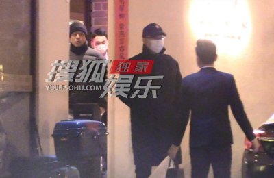 ​姜武和姜文的关系（姜文姜武烤鸭店聚餐）