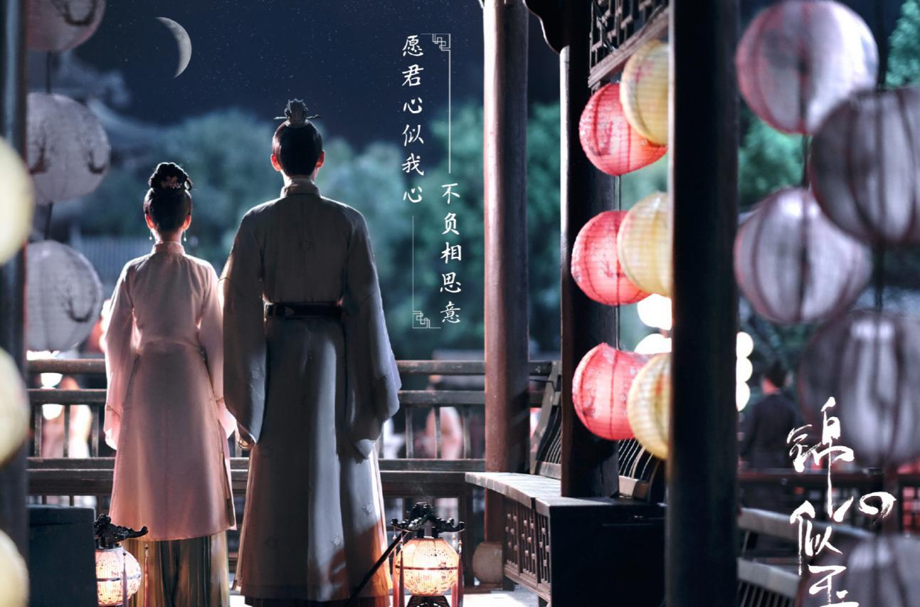 谭松韵庭审后现身，妆容精致心事重重，钟汉良小心翼翼不敢靠近