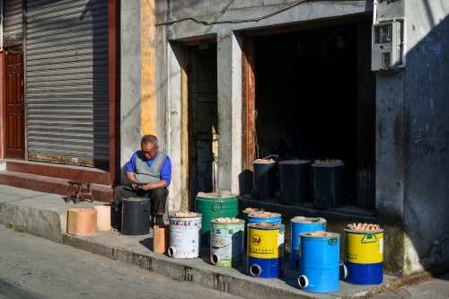 九襄古镇，曾是汉源县政府所在地，待到山花烂漫时漫山遍野雪花飞