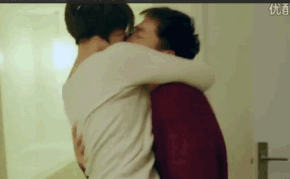 闫妮胡歌亲吻戏合集(胡歌吻戏整理成集)(14)