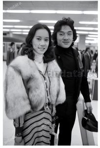 ​成龙！那些充满怀念的老照片，他和每一位女明星的合照留念