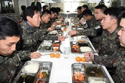​韩国兵役制度背后的真相：为何有人宁愿放弃国籍也不愿服役？