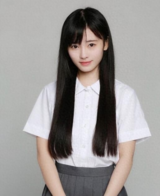 五千年美女鞠婧祎整容前后照片流出，网友看后，也太美了