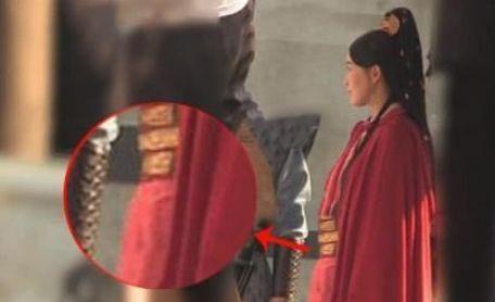 《燕云台》路透曝光，唐嫣小腹凸起疑似怀孕，同组演员爆料真相