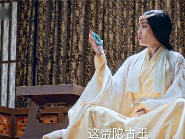 《斗破苍穹》看看纳兰家的古玉，再看萧家的古玉，一环扣一环？