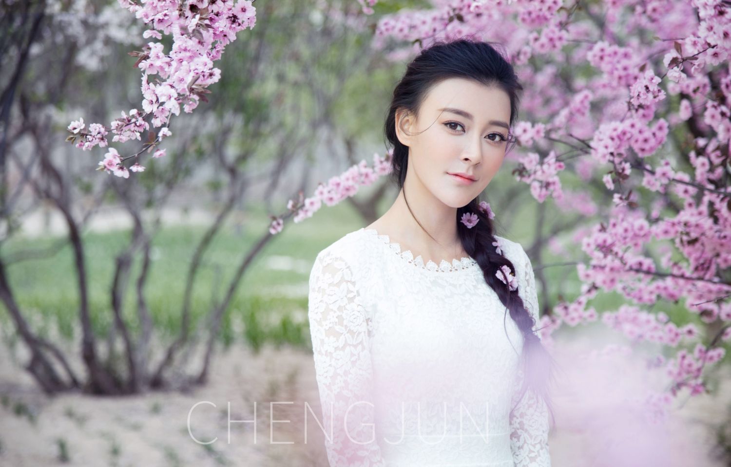 桑娜个人资料写真作品