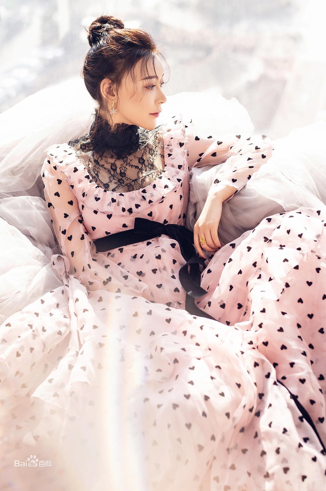 桑娜个人资料写真作品