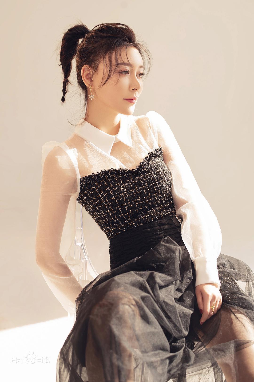 桑娜个人资料写真作品