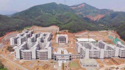 视频首度曝光！博师高级中学新校区预计9月投入使用