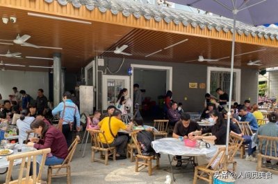 老惠州人都知道的大排档，在西湖边上晚9点就关门，每天座无虚席