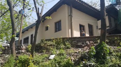 ​重庆南山百年老街，规模不大，老建筑也不多，翻新改造旅游开发