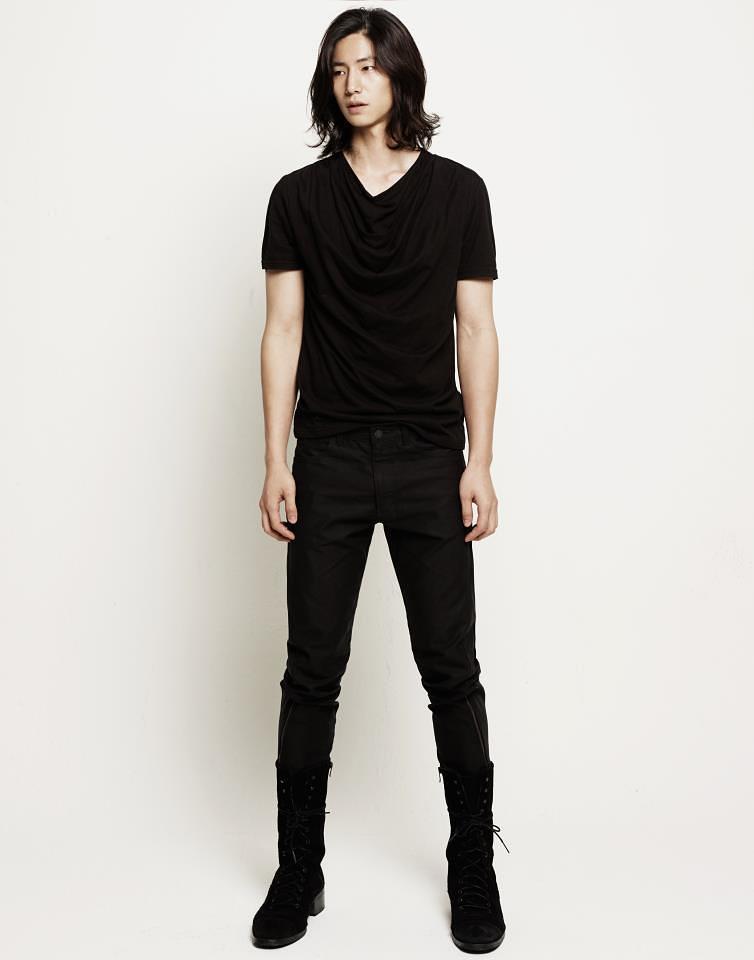 宋再临个人资料写真作品