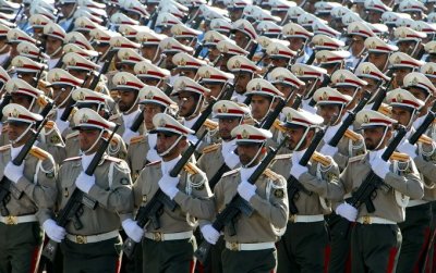 ​伊朗阅兵式遇袭至少29人死亡 多名武装分子曾乔装混进现场